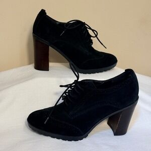 Tommy Hilfiger Oxford Heels 7M Black Suede Lace Up Wingtip Lug Sole Block Heel